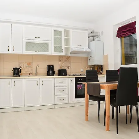 Lejlighed Nisa Ii Braşov