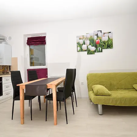 Lejlighed Nisa Ii Braşov